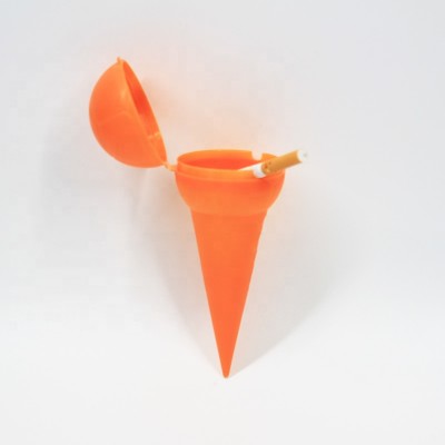 UKETA cheap custom color cone shaped beach ashtray with lid